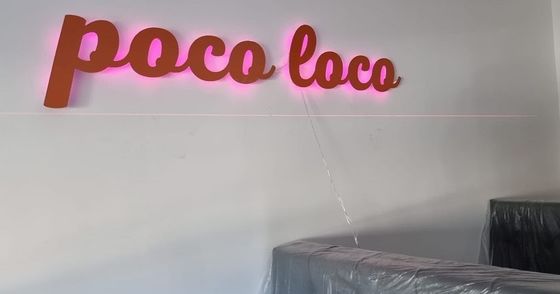 Customized Metal Led Lighting Strip Elektro-Gold-Spiegelzeichen für Innen- und Außenbereich