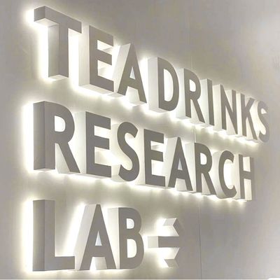50000 Arbeitsstunden Lebensdauer Custom Mall Signage 3D Acrylic LED Licht Schild für Hochzeit