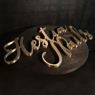 Anti-Rost-Metall-Buchstaben-Logo mit 50000 Arbeitsstunden Lebensdauer und benutzerdefinierte Farbdesign