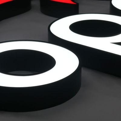 25C angepasste Edelstahl-Innenwand-Brief-Logo-Schild für Werbeanzeigen