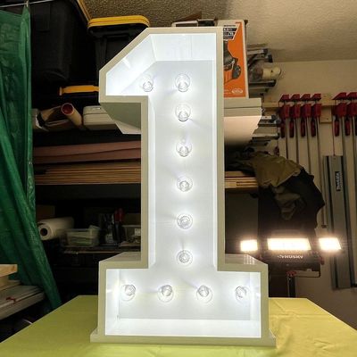 12V Eingangsspannung Große beleuchtete 3D-Buchstaben Heiraten Sie mich LED-Markißschild für Hochzeit