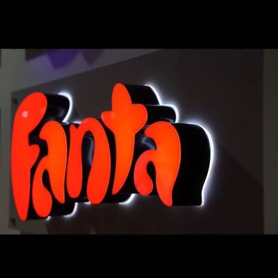 LED-Acryl-Fabrikate mit 3D-Beleuchtung