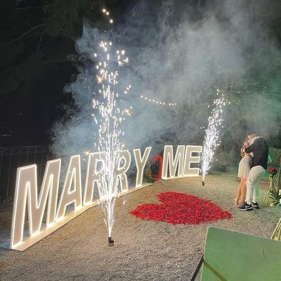 Custom Marquee Light Up Letters Neon Schild für Ihre Hochzeit Ein Paar aus dem Himmel