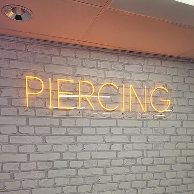 2- Design Maßgeschneiderte Flexible Streifenlampe Beleuchtung Tattoo Name Gaming Logo Studio LED Neonzeichen