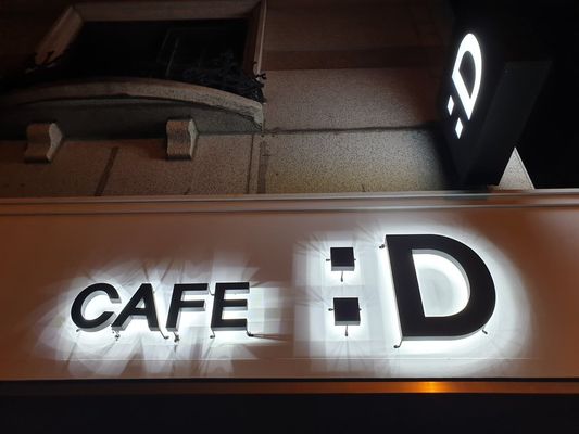 Custom Laser Cutting 3D Metallwand Logo Buchstaben für LED Hintergrundbeleuchtung Edelstahl Schild